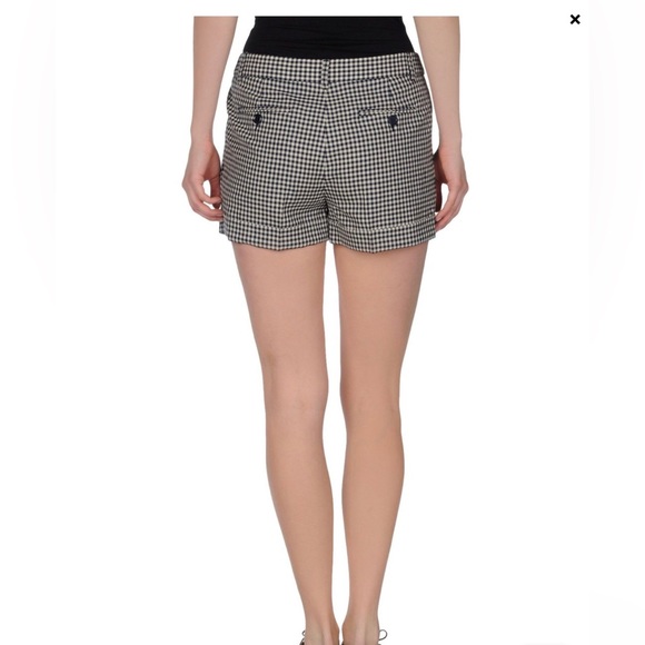 Moschino shorts size 8 - Picture 6 of 6